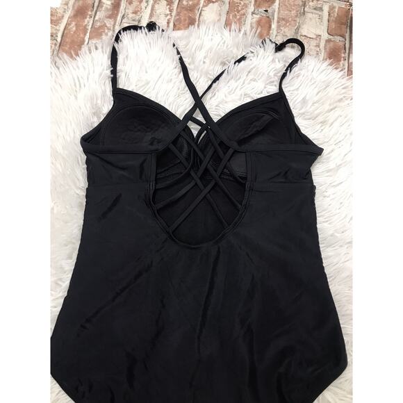 KONA SOL one -piece Black Swimsuit size M Womens Criss Cross Back - Picture 6 of 8